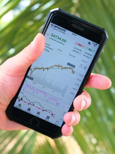 apport-cession à Paris 8